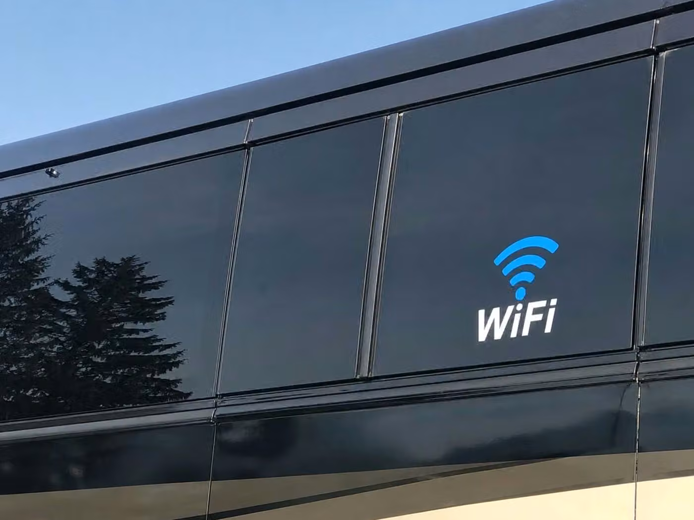 englewood charter bus wifi